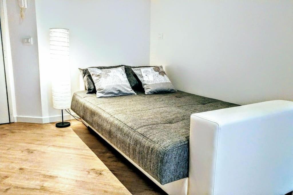B&B Gocciadoro 26 Nuovo, Climatizzato, Zona Ospedale, Posto Auto Тренто Экстерьер фото