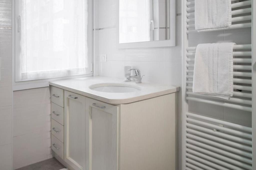B&B Gocciadoro 26 Nuovo, Climatizzato, Zona Ospedale, Posto Auto Тренто Экстерьер фото